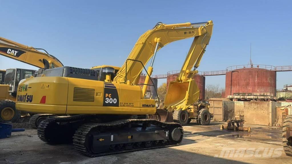 Komatsu PC 300 Εκσκαφείς με ερπύστριες