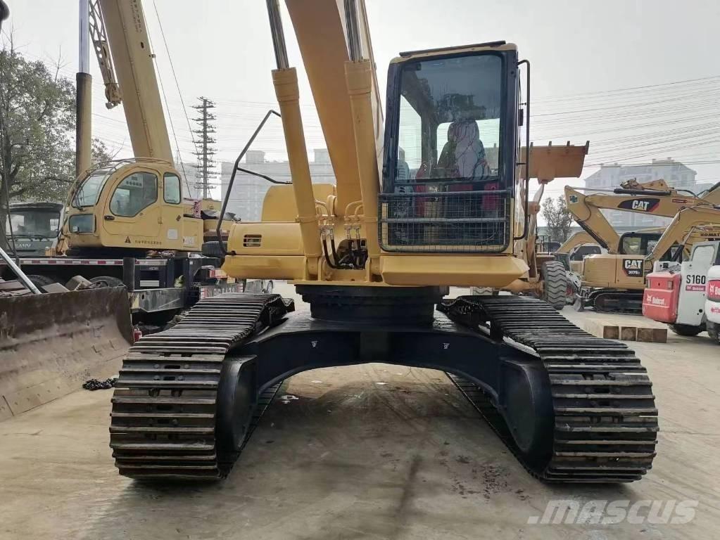 Komatsu PC 300 Εκσκαφείς με ερπύστριες