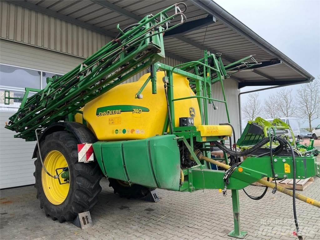 John Deere 740 Ρυμουλκούμενα ψεκαστικά