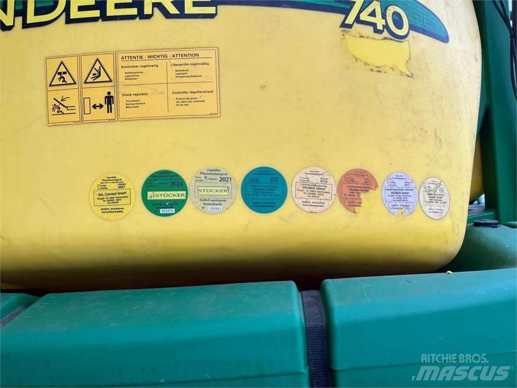 John Deere 740 Ρυμουλκούμενα ψεκαστικά