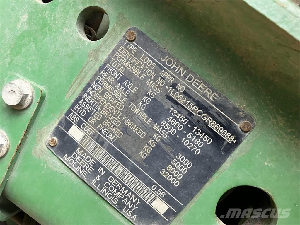 John Deere 6215R Τρακτέρ