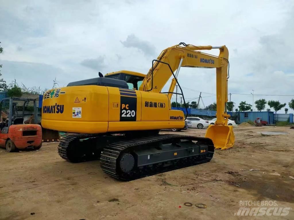Komatsu PC 220 Εκσκαφείς με ερπύστριες