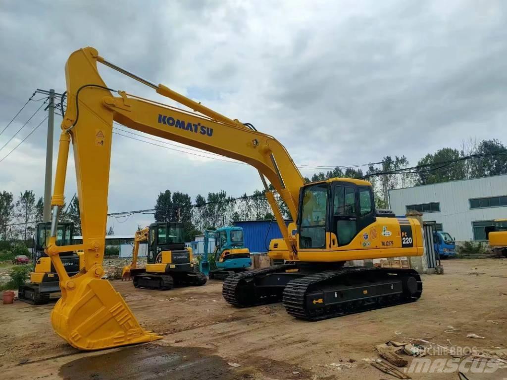 Komatsu PC 220 Εκσκαφείς με ερπύστριες