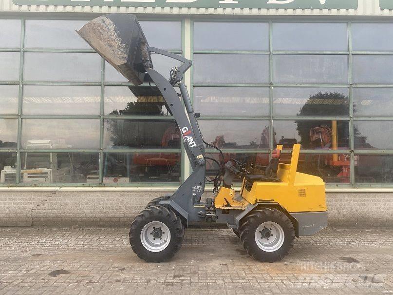 GiANT V 451 T Μίνι φορτωτές