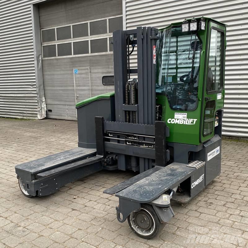 Combilift C 4000 E Ανυψωτικά στενών δρόμων 4 κατευθύνσεων