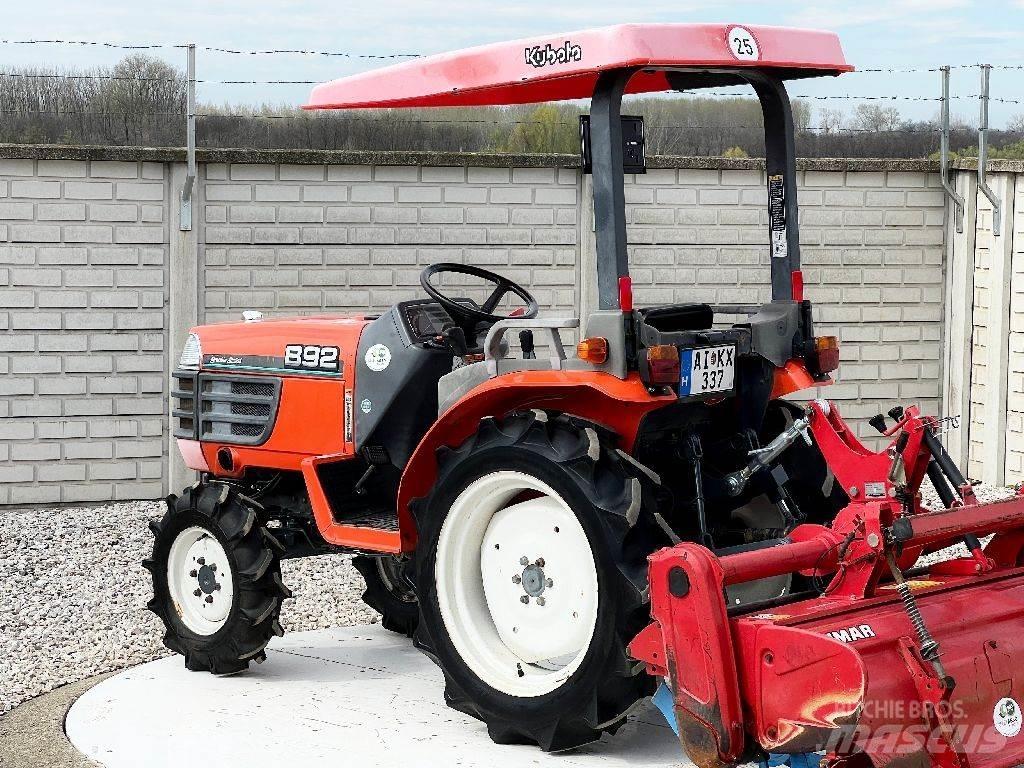 Kubota B92 Τρακτέρ