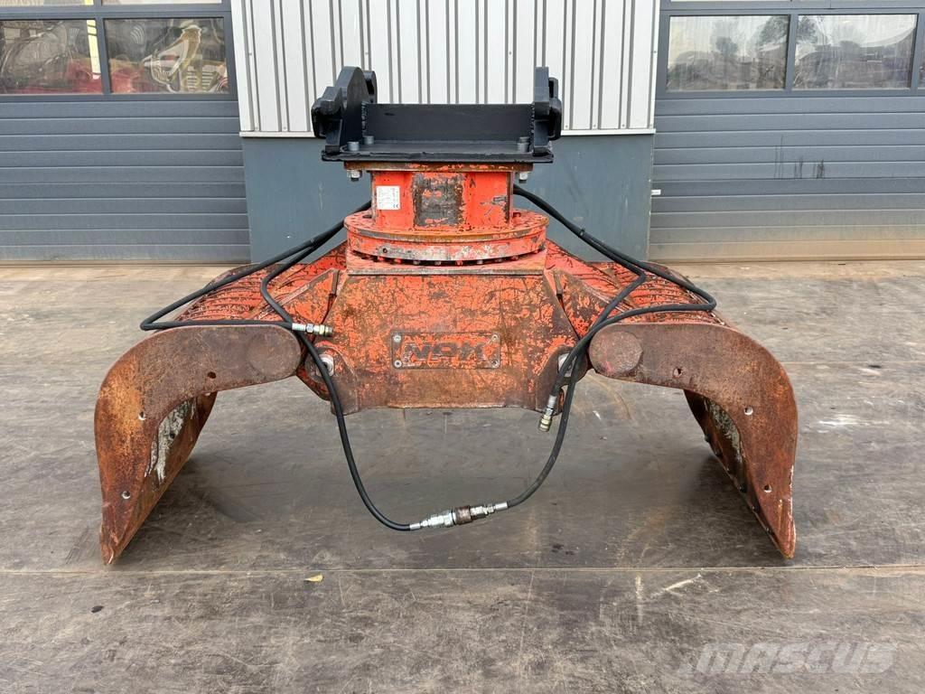 NPK D-2000 Αρπάγες