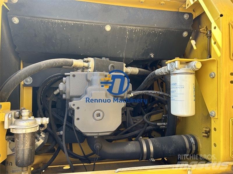 Komatsu PC 300 Εκσκαφείς με ερπύστριες