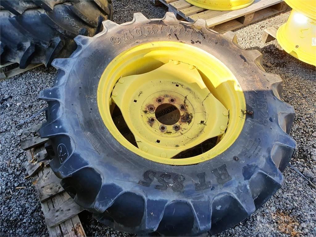 BKT 380/85R28 x2 Ελαστικά και ζάντες