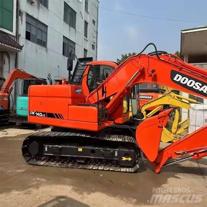Doosan DX140LC Εκσκαφείς με ερπύστριες