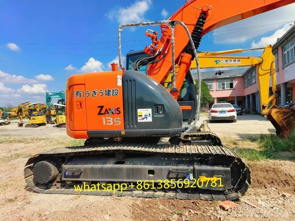 Hitachi ZX 135 US Εκσκαφείς με ερπύστριες