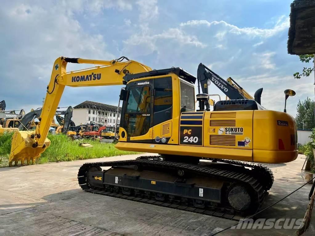 Komatsu PC 240 Εκσκαφείς με ερπύστριες