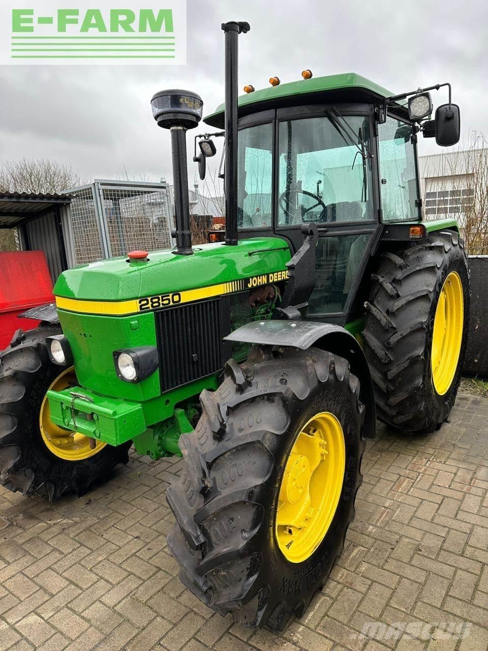 John Deere 2850 Τρακτέρ