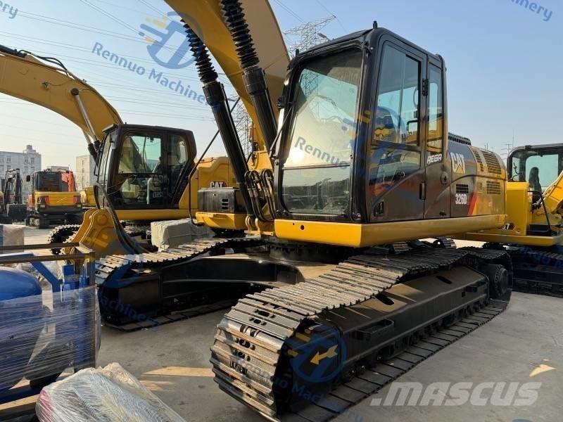 CAT 326D2 Εκσκαφείς με ερπύστριες