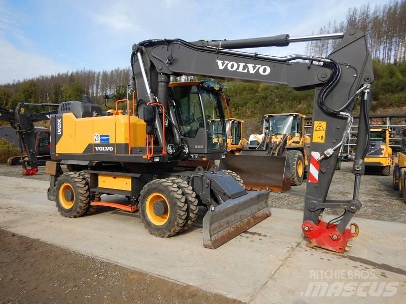Volvo EW 220 E Εκσκαφείς με τροχούς - λάστιχα