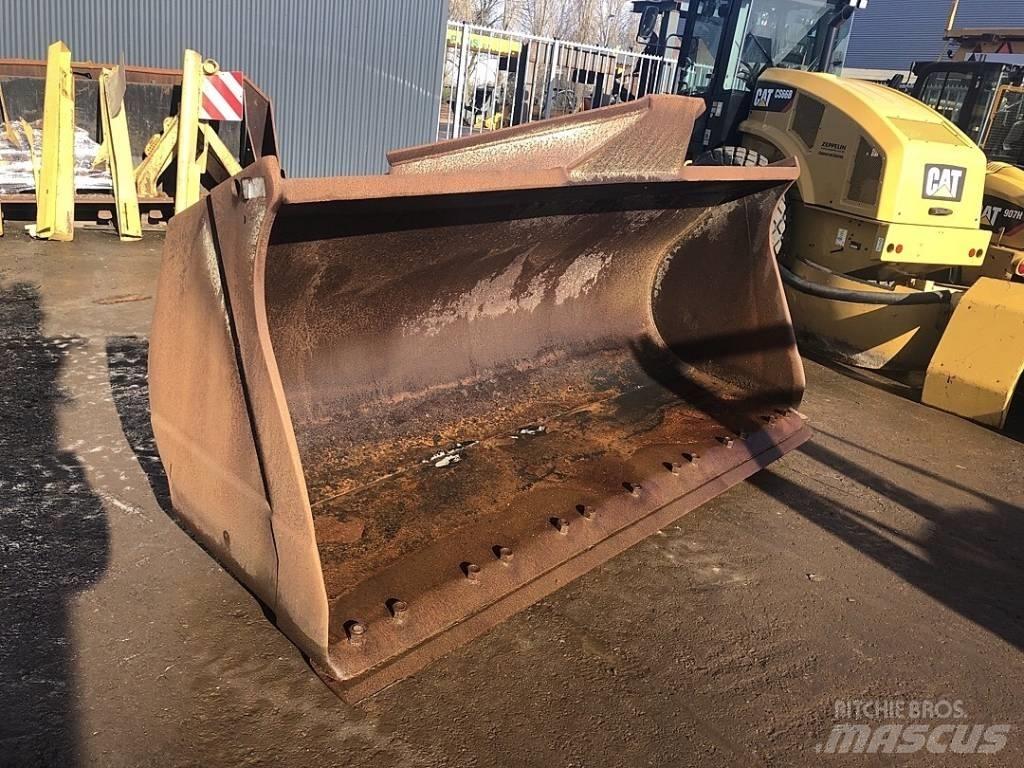 Volvo L60/70 Κουβάδες