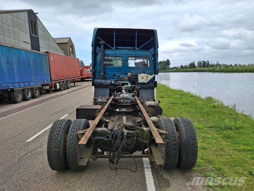 Volvo FL611 Φορτηγά Σασί