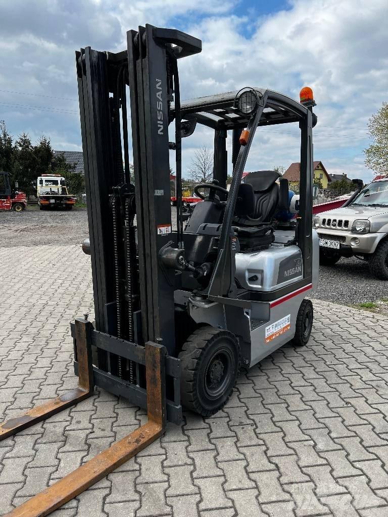 Nissan P1D1A18LQ Περονοφόρα ανυψωτικά κλαρκ με φυσικό αέριο LPG