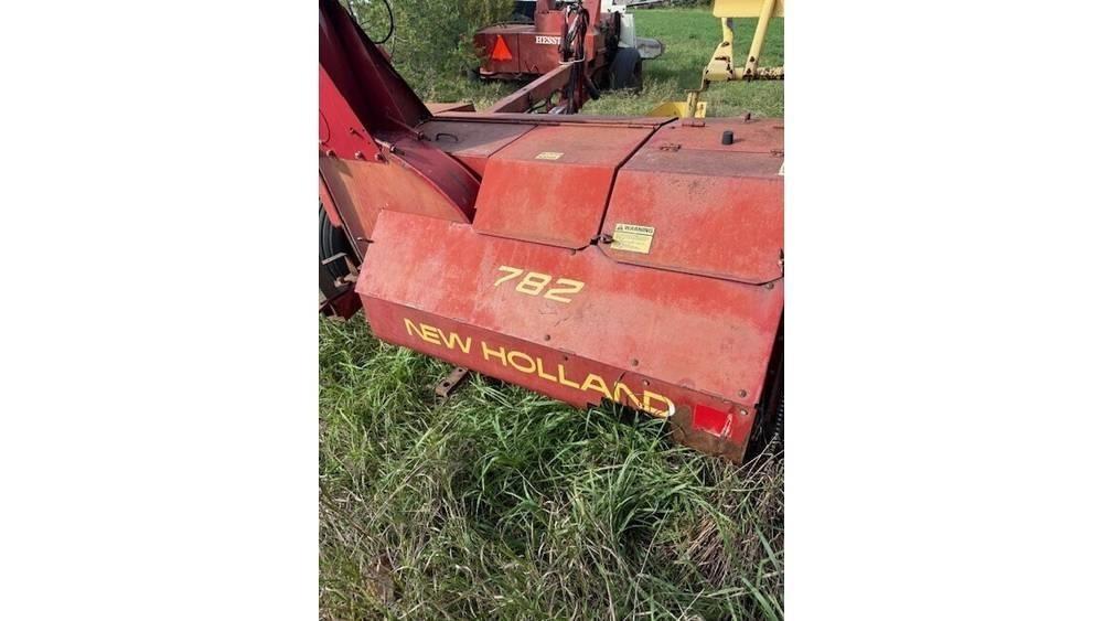 New Holland 782 Ενσιρωκοπτικές μηχανές