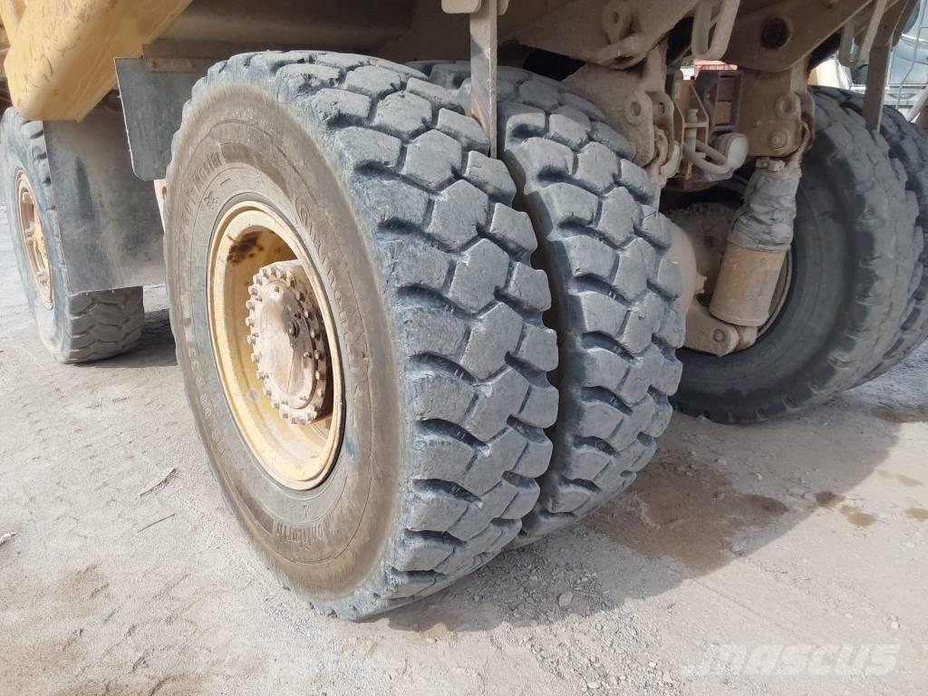 CAT 771 D Άκαμπτα Dumper με ανατρεπόμενο κάδο