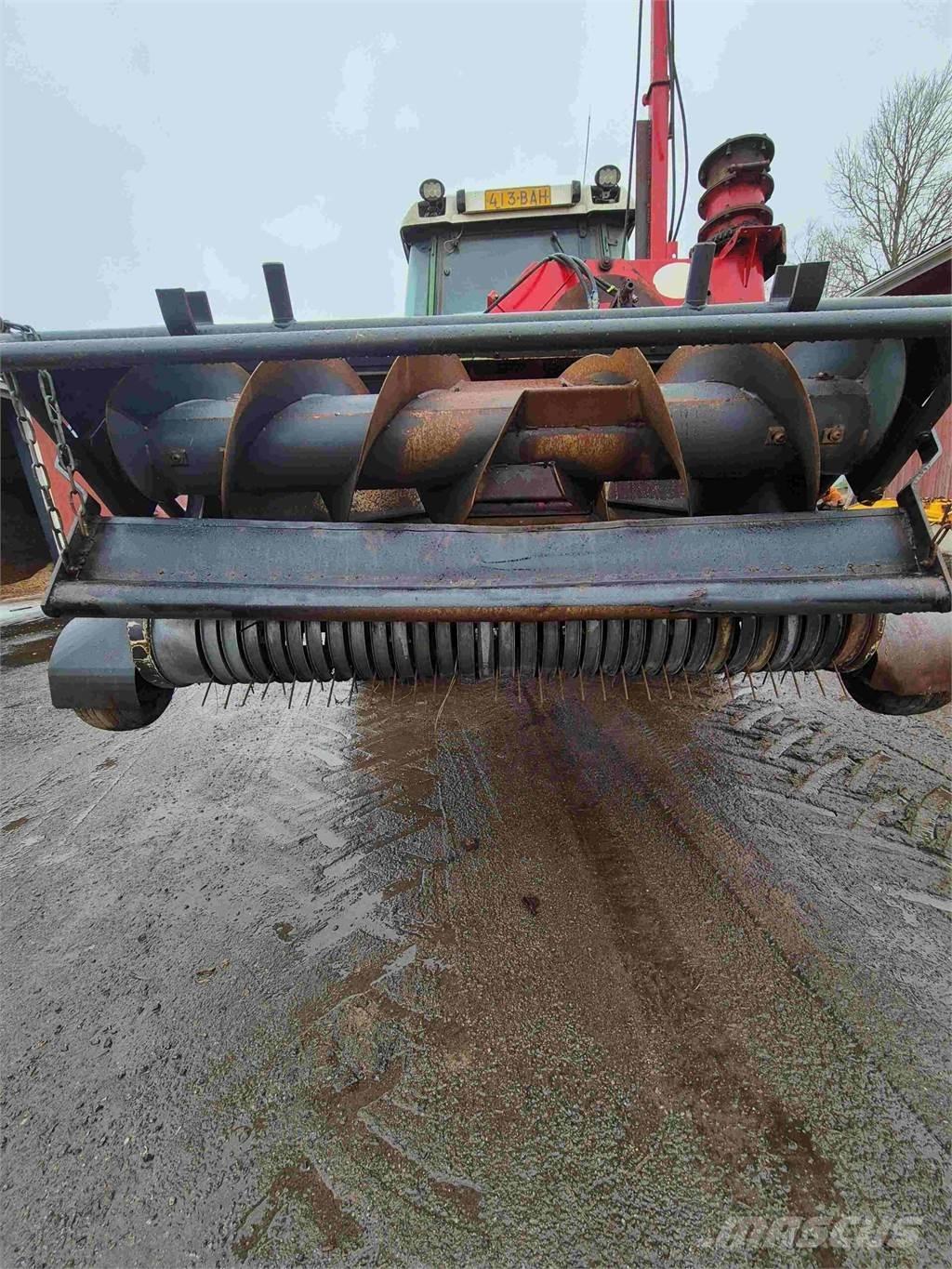 Lely STORM 130R Ενσιρωκοπτικές μηχανές