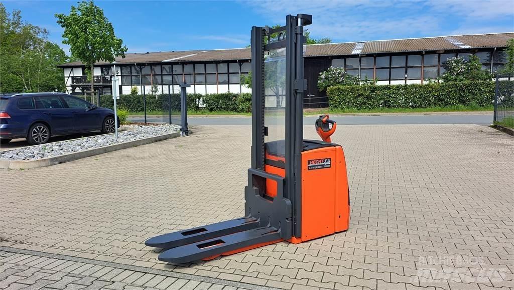Linde L20 Παλετοφόρα πεζού χειριστή με ιστό