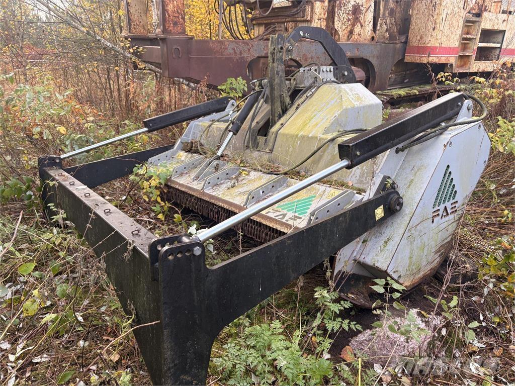 FAE UMM/S 225-130 Χορτοκοπτικά και κορυφολόγοι βοσκοτόπων