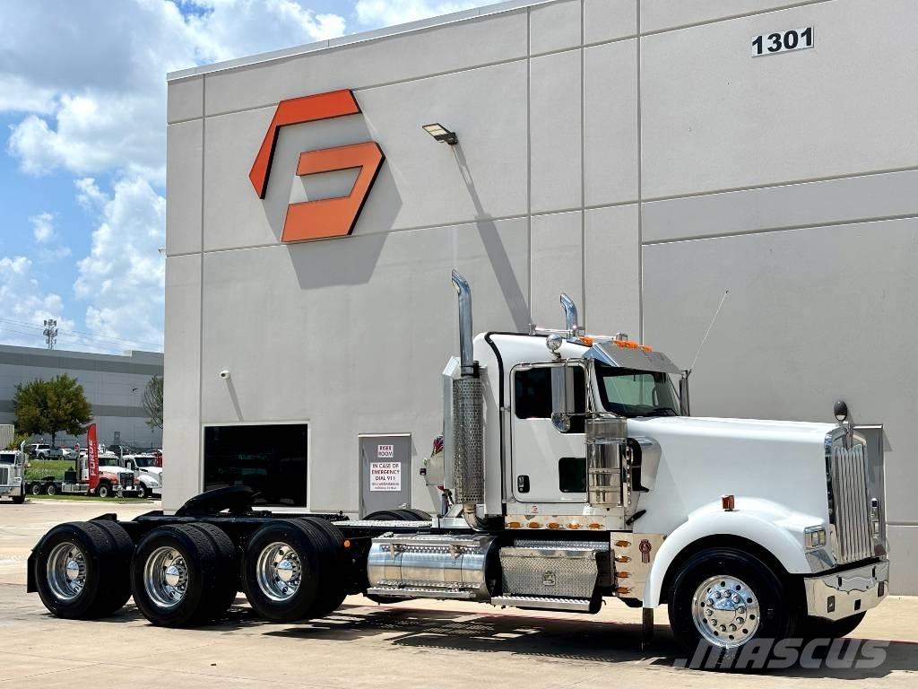 Kenworth W 900 Τράκτορες