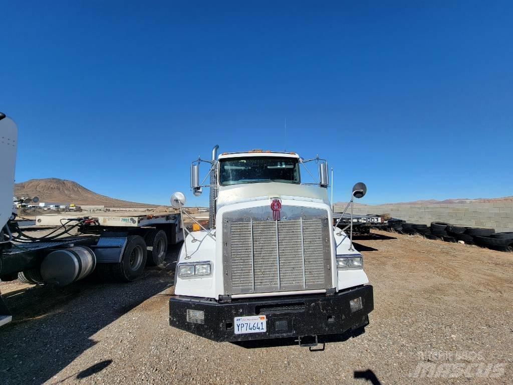 Kenworth T 800 Τράκτορες