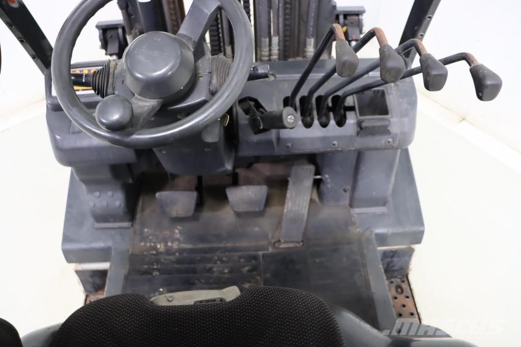 Nissan U1D2A20LQ Περονοφόρα ανυψωτικά κλαρκ με φυσικό αέριο LPG