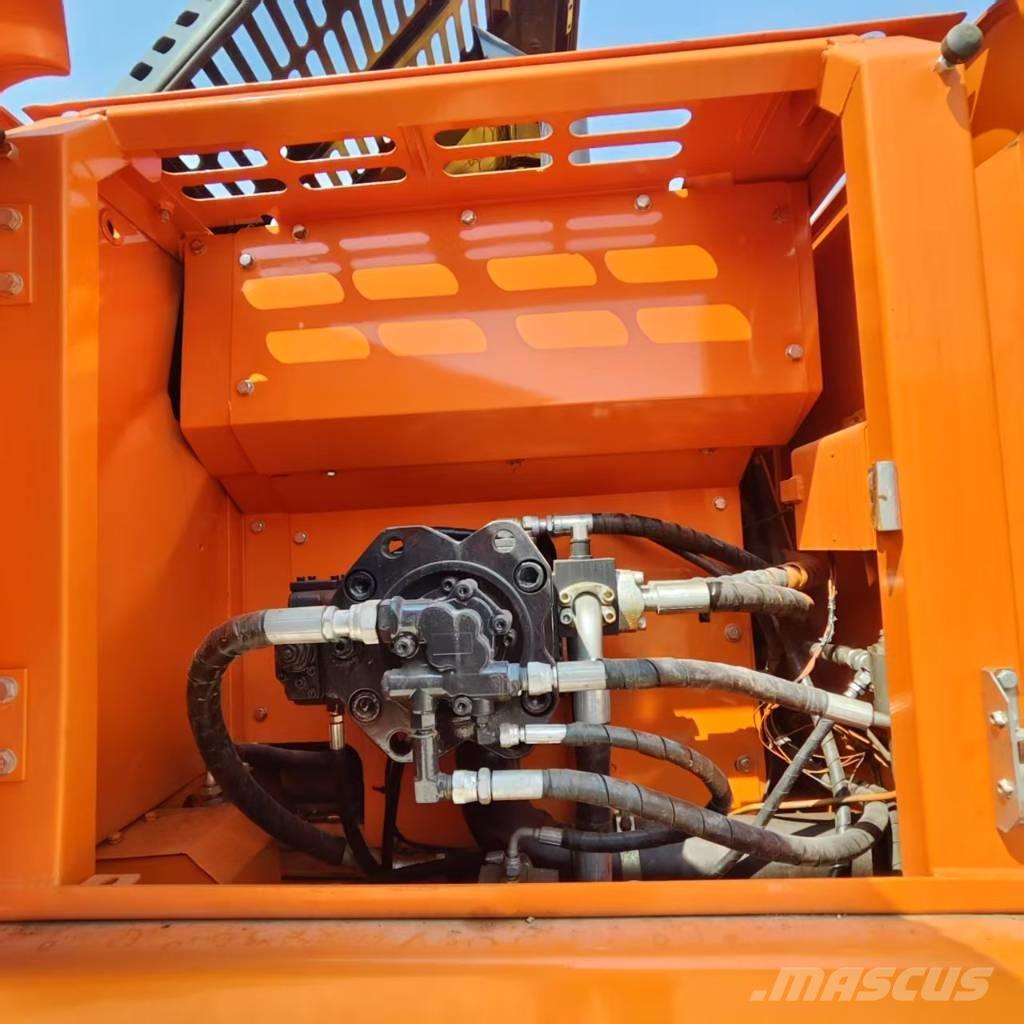 Doosan DX 225 LC Εκσκαφείς με ερπύστριες