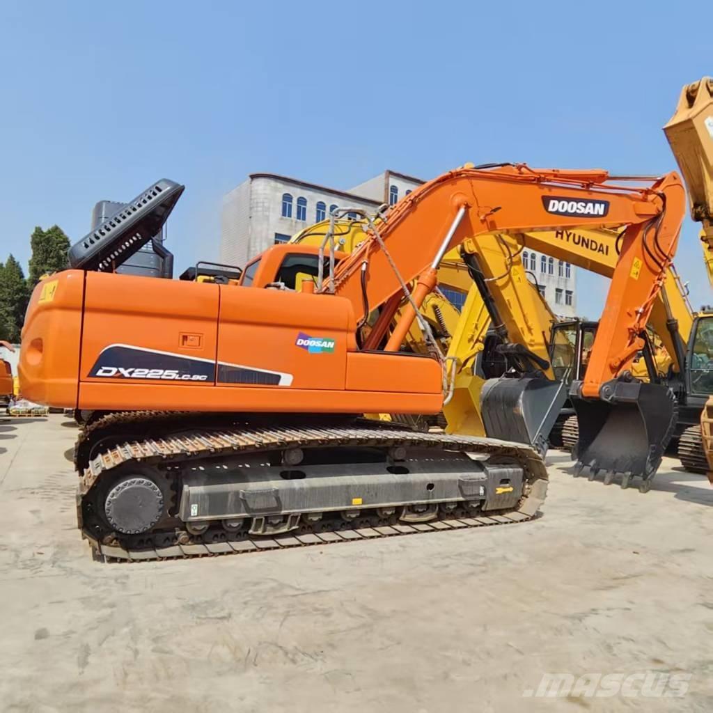 Doosan DX 225 LC Εκσκαφείς με ερπύστριες