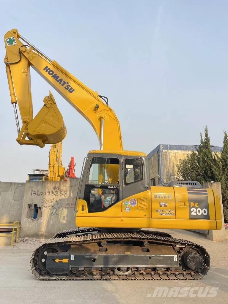 Komatsu PC 200-7 Εκσκαφείς με ερπύστριες
