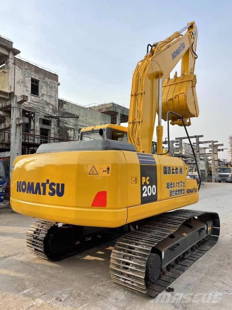 Komatsu PC 200-7 Εκσκαφείς με ερπύστριες