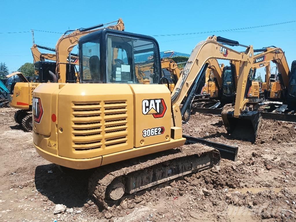 CAT 306 Εκσκαφείς με ερπύστριες
