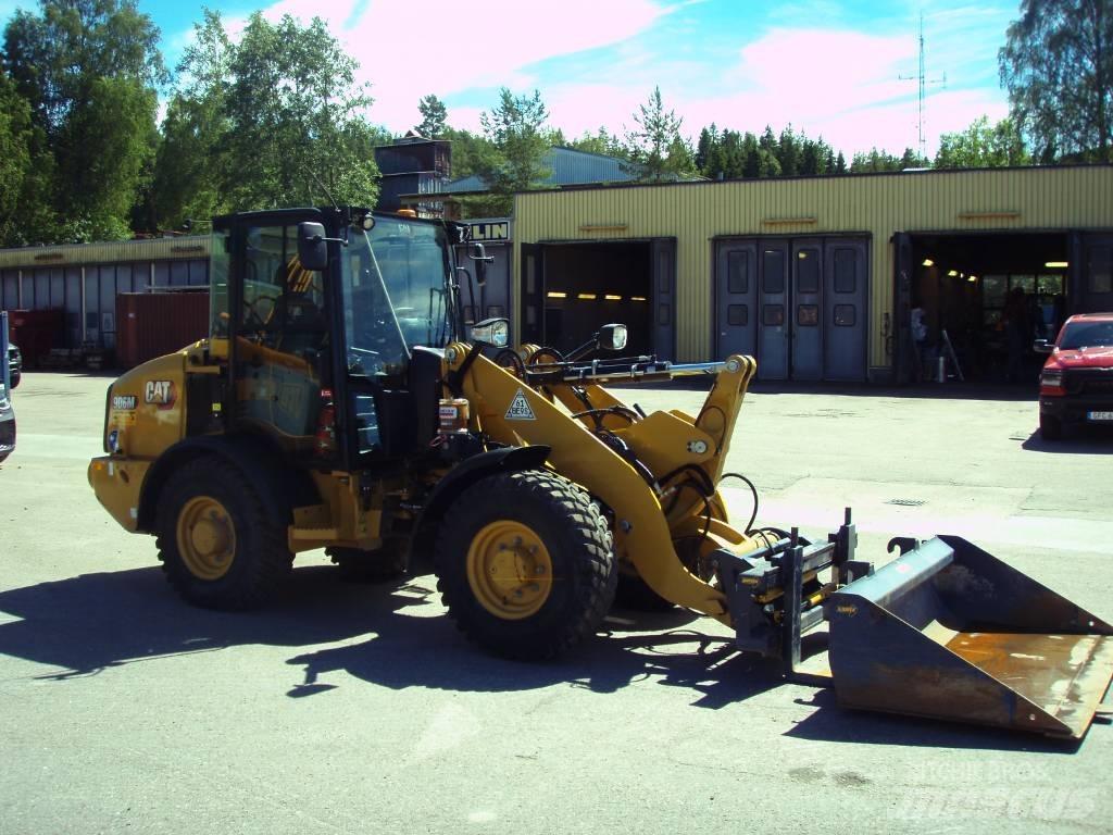 CAT 906 M Φορτωτές με λάστιχα (Τροχοφόροι)