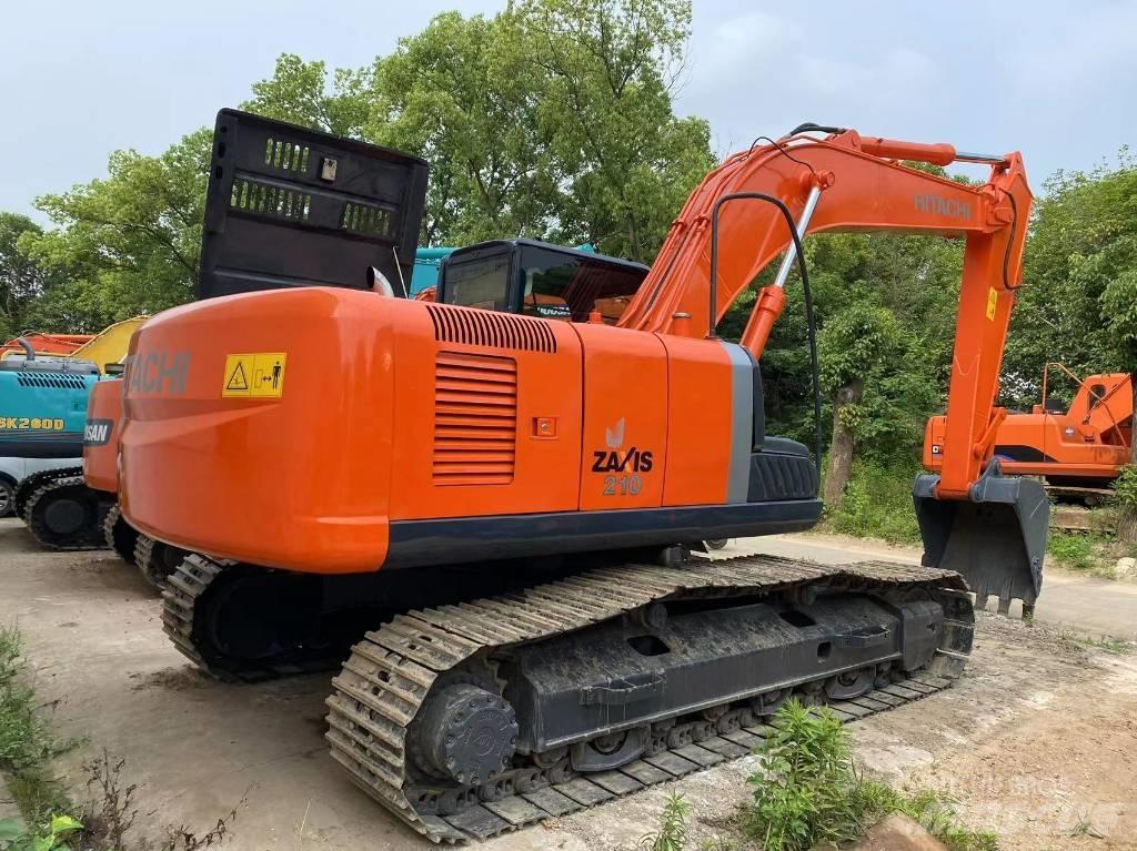 Hitachi ZX 210 Εκσκαφείς με ερπύστριες