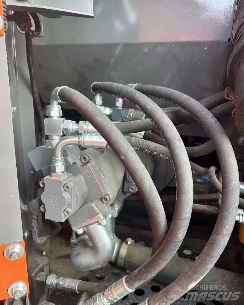 Hitachi 70 Εκσκαφείς με ερπύστριες