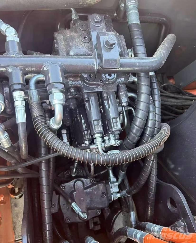 Hitachi 70 Εκσκαφείς με ερπύστριες