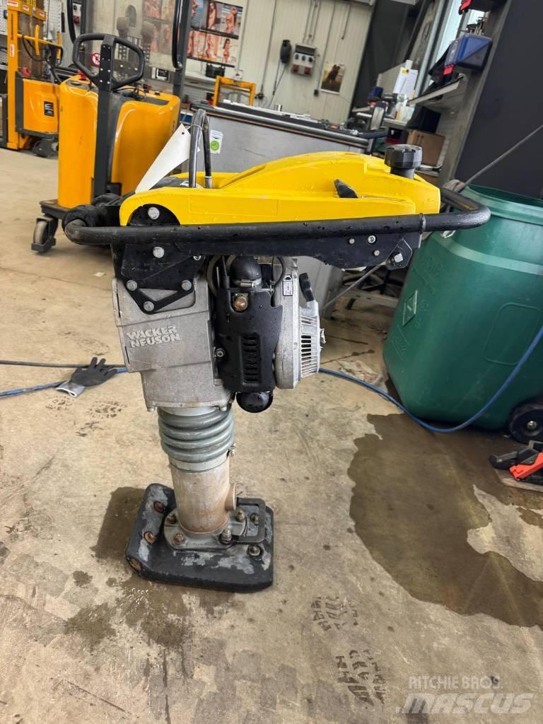 Wacker Neuson BS50-2 Κόπανοι