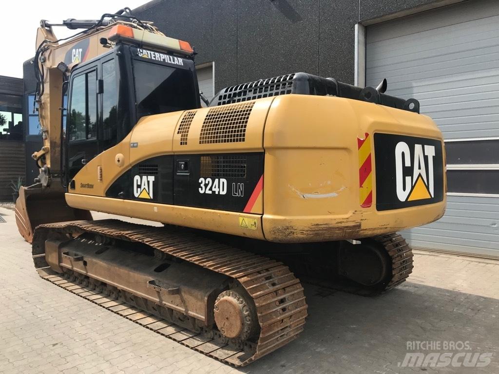 CAT 324D Εκσκαφείς με ερπύστριες