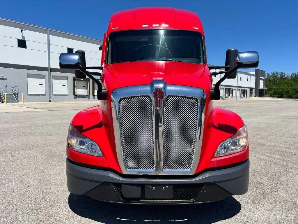 Kenworth T 680 Τράκτορες