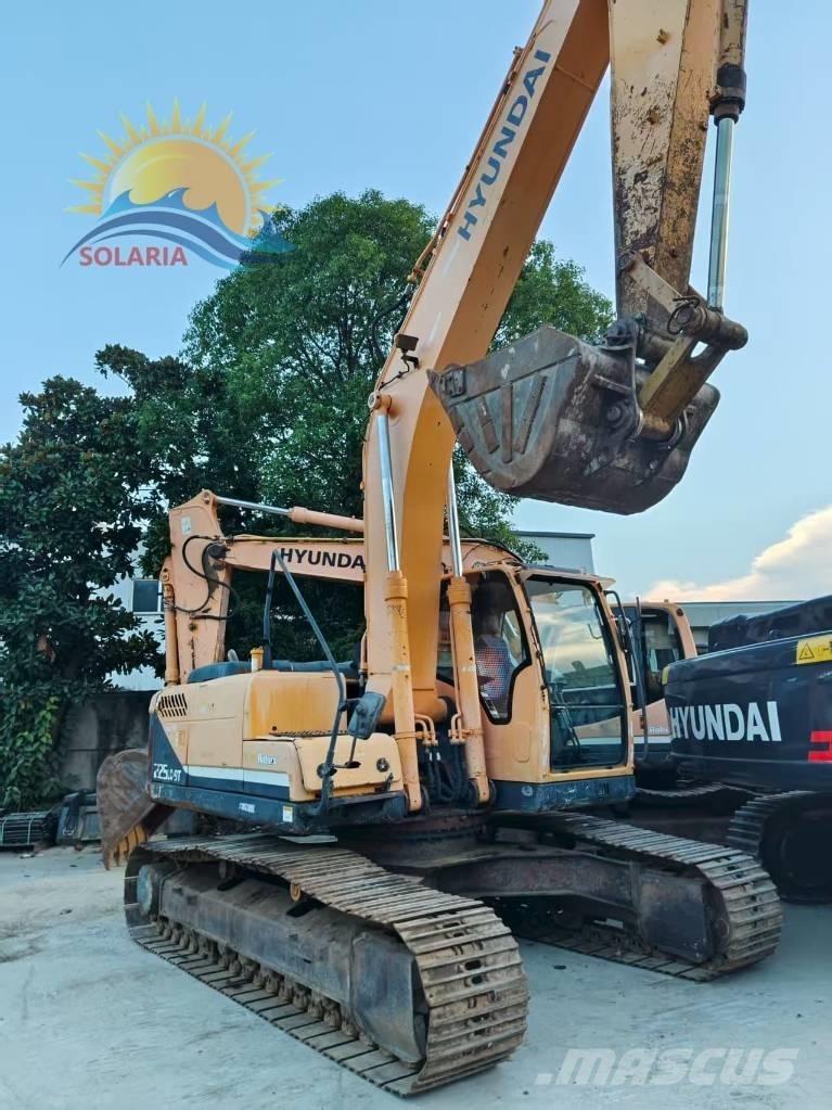 Hyundai R225LC-9 Εκσκαφείς με ερπύστριες