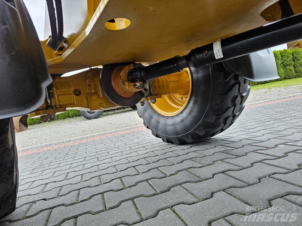 CAT 906 M Φορτωτές με λάστιχα (Τροχοφόροι)