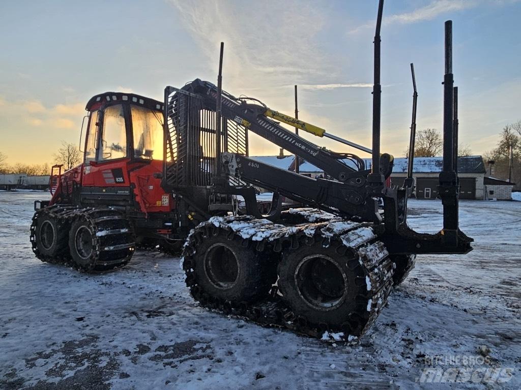 Komatsu 835 Μεταφορείς ξυλείας