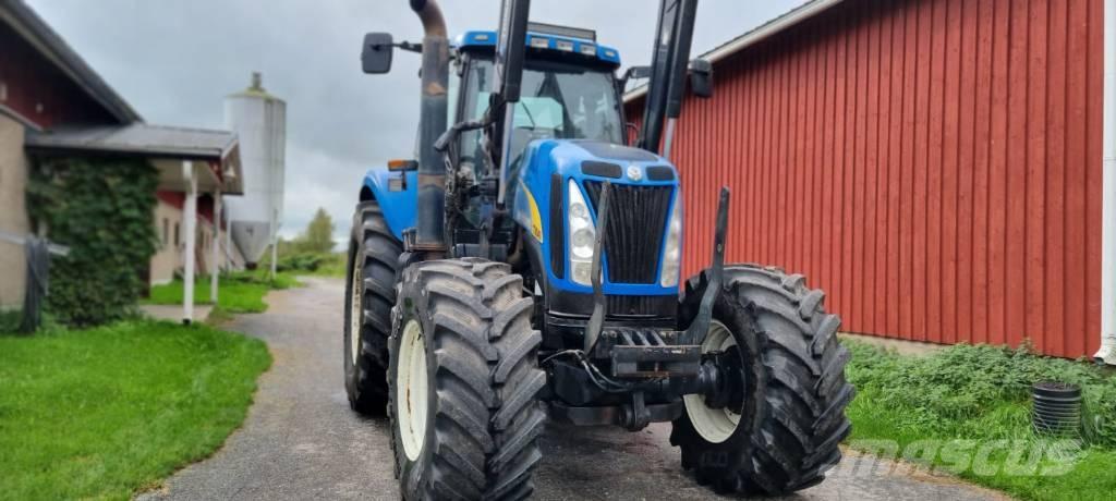 New Holland T 8040 Τρακτέρ