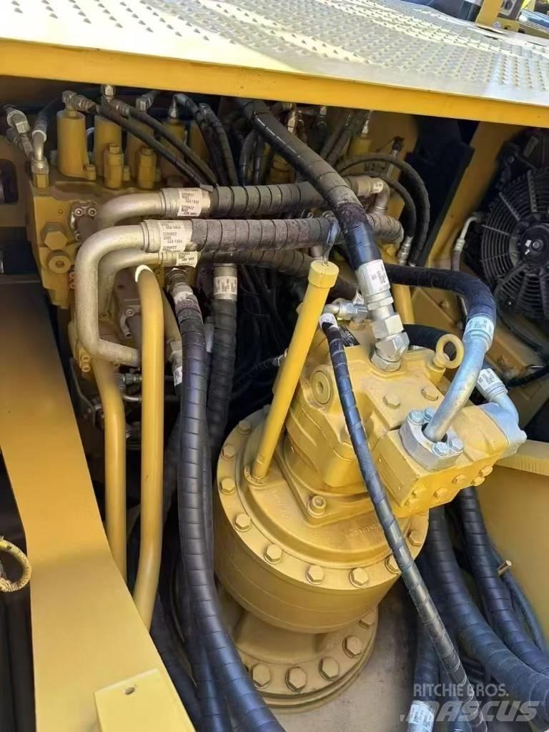 CAT 330 D2 L Εκσκαφείς με ερπύστριες