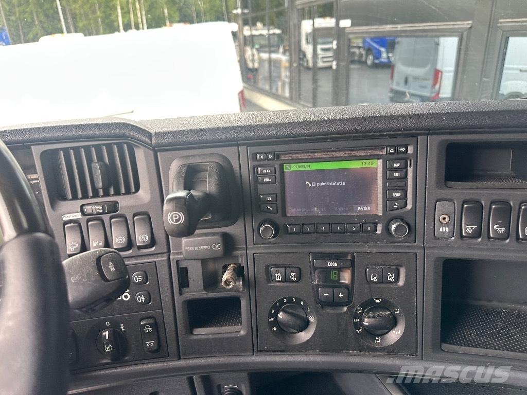 Scania R520 6x2 Τράκτορες