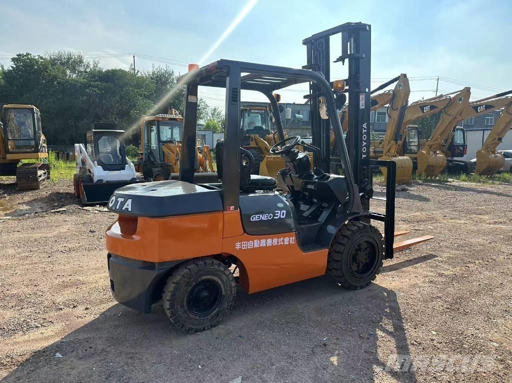 Toyota 30 forklift Πετρελαιοκίνητα Κλαρκ