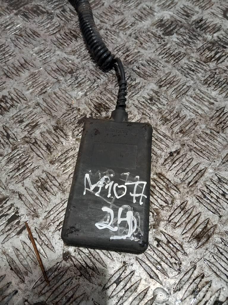 MAN TGA  4460561380 Καμπίνες και εσωτερικό